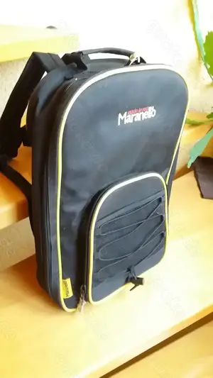 MARANELLO Picknick Rücksack für 4 Personen mit vier "Gedecken" Geschirrteilen Bestecken