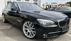 BMW 750 750iA LANG+INDIVIDUAL+NEUER MOTOR VON BMW*530PS!! Bild 3