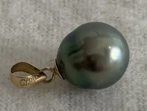 Schwarz graue Tahiti Perle Anhänger 750 Gold 18 kt !!! NEU !!!