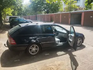 Mercedes-Benz 200 200 C Bild 2