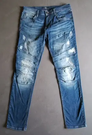 stylische Herren Jeans in Größe 34 32   NEU