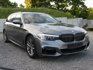 BMW 530 i M Sport *LED*Spur*ACC*APPLE*Android Bild 1