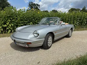 Alfa Romeo Spider 2.0
