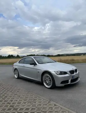 BMW 320 BMW 320d Coupé/ E92