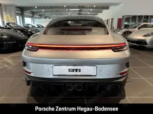 Porsche 992 (911) GT3 Touring/Exclusive Manufaktur Bild 4
