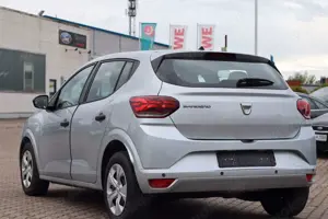 Dacia Sandero Comfort Bild 2