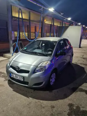 Toyota Yaris Basis