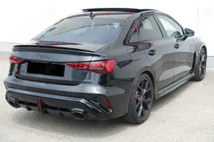 Audi RS3 RS 3 Limousine RS-Schalens. Raute rot Pano HUD