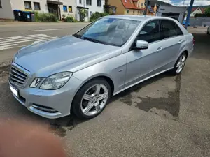 Mercedes-Benz E 350 4MATIC BlueEFFICIENCY AVANTGARDE