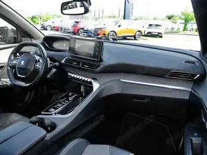 Peugeot 3008 Allure Pack 130 PT Autm.+Grip-Ctrl+Navi Klima Bild 5