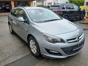 Opel Astra J Sports Tourer Selection *1-Hand*TOP