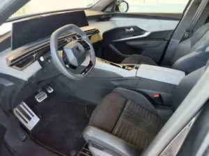 Peugeot 3008 Hybrid 145 e-DSC6 GT Bild 5