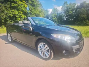 Renault Megane III Coupe / Cabrio Luxe*Leder*Navi*Pano