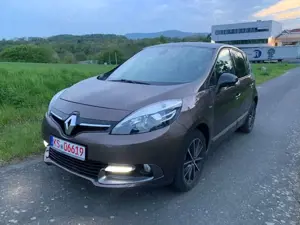 Renault Scenic BOSE EditionIII Leder Navi-Automatik-Kamera-Topzst Bild 3