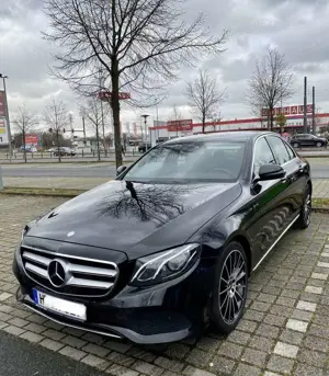 Mercedes-Benz E 220 D TÜV 27 Widescreen Comand LED AHK Distr.