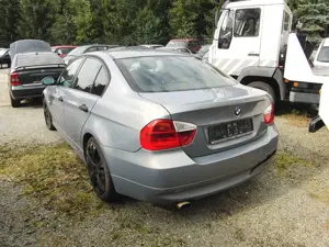 BMW 320 320i  Klimaautomatik Bild 4