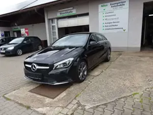 Mercedes-Benz CLA 220 -- AHK--