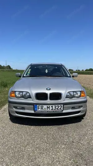 BMW 318 318i