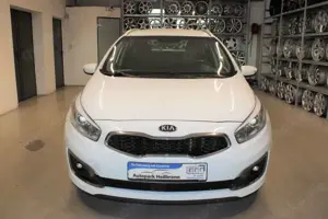 Kia Ceed / cee'd Ceed / cee d *TEMPO*SHZ*NAVI*CAM*KLIMA Bild 3