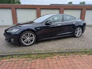 Tesla Model S Model S P85D