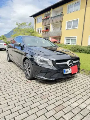 Mercedes-Benz CLA 200 4-Matic Amg line 8fach bereift
