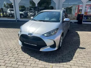Toyota Yaris Hybrid Business Edition