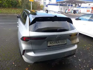 Opel Astra Elegance Bild 3