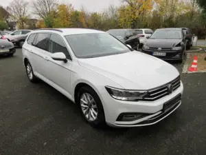 Volkswagen Passat Variant Business 2.0 TDI DSG NAVI AHK ACC KAMERA ALU APS SITZH. LED