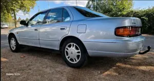 Toyota Camry 2.2 GL Limousine mit LPG Bild 3