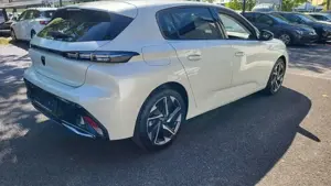 Peugeot 308 1.2 PureTech 130 Allure Pack (EURO 6d) Bild 2