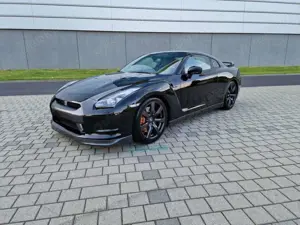 Nissan GT-R GT-R Black Edition Bild 2