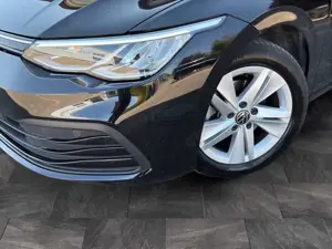 Volkswagen Golf VIII Variant Life eTSI DSG*LED*APPLE*ACC Bild 4