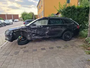 Skoda Superb Superb Combi 2.0 TDI DSG Ambition