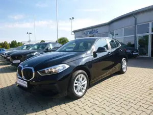 BMW 118 i Advantage NAV/Sitzheiz/PDC/TEMP