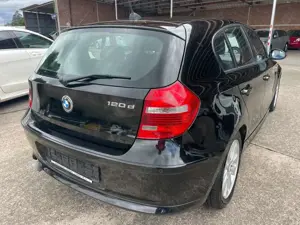 BMW 120 Baureihe 1 Lim. 120d/KLIMA/TEMPOMAT/PDC Bild 5