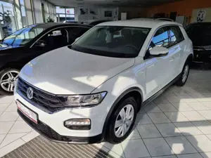 Volkswagen T-Roc 1.5 TSI ACT Sitzheizung Parkpilot vo/hi
