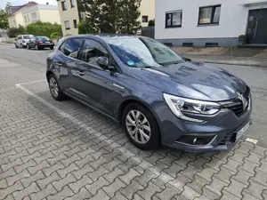 Renault Megane TCe 140 GPF EDC LIMITED