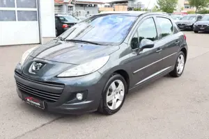 Peugeot 207 Premium 120 VTi Klimaaut_Pano_PDC_Alu
