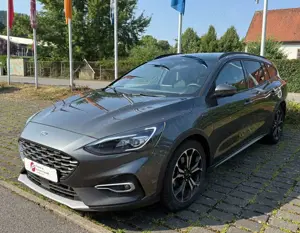 Ford Focus 1.5 Turnier Active X/Autom./Pano/AHK/LED