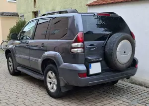 Toyota Land Cruiser Prado 3.0 D-4D Bild 3