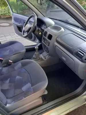 Renault Clio Clio 1.2 Klima Bild 5 Renault Clio Clio 1.2 Klima Bild 5