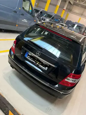 Mercedes-Benz C 180 T Kompressor BlueEFFICIENCY Special Edition