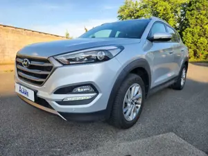 Hyundai TUCSON 1,6 blue Trend 2WD*Garantie* HU+ Inspektion NEU!