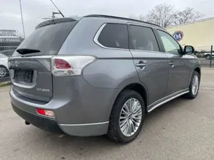 Mitsubishi Outlander ClearTec Intense 4WD 7-Sitzer Bild 4