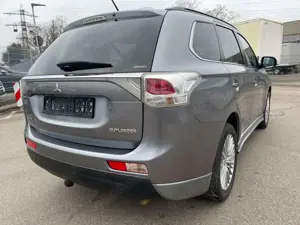 Mitsubishi Outlander ClearTec Intense 4WD 7-Sitzer Bild 5