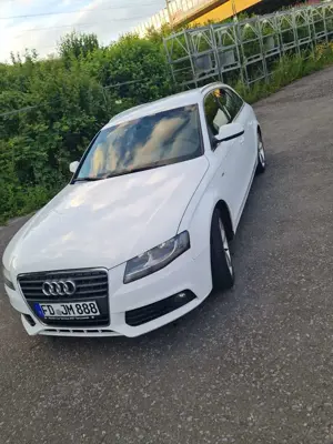 Audi A4 S line Sportpaket / plus Bild 4