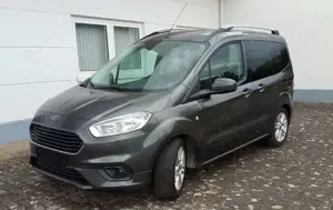 Ford Tourneo Courier 1.0 Titanium AHK/PDC/SHZG uvm.