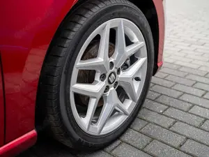 SEAT Ibiza 1.0 TSI FR Beats DSG Navi FullLink Kam Bild 5