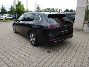 Volkswagen Passat Variant 150PS DSG Elegance neues Modell Bild 4