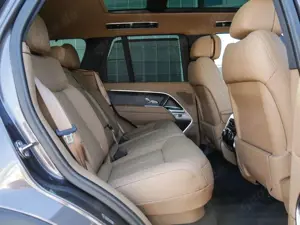 Land Rover Range Rover P550e HSE Pano - AHK - Massage NUR 3.300 KM Bild 5